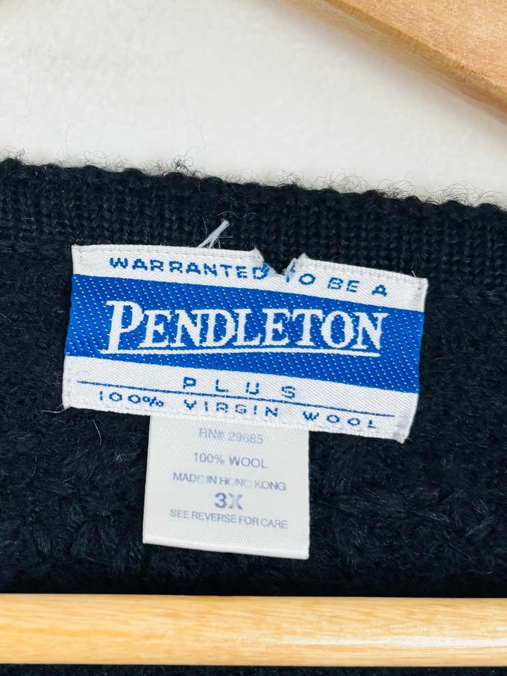 Vintage Pendleton Wool Black Lady Jacket Floral Embroidery Gold Buttons. 3X - Picture 5 of 5